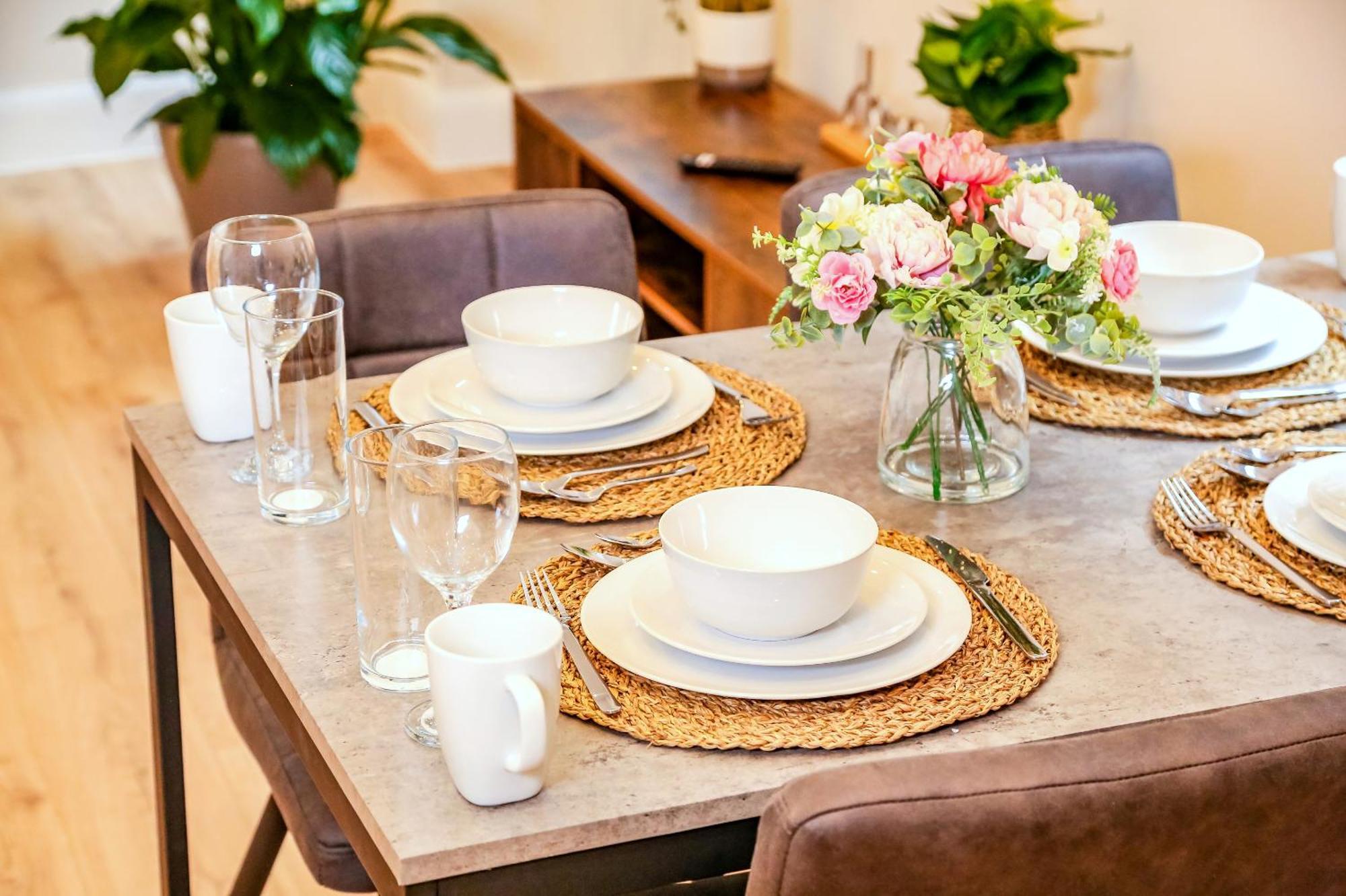 Shrewsbury Apartments By Bevolve - Free Parking Экстерьер фото